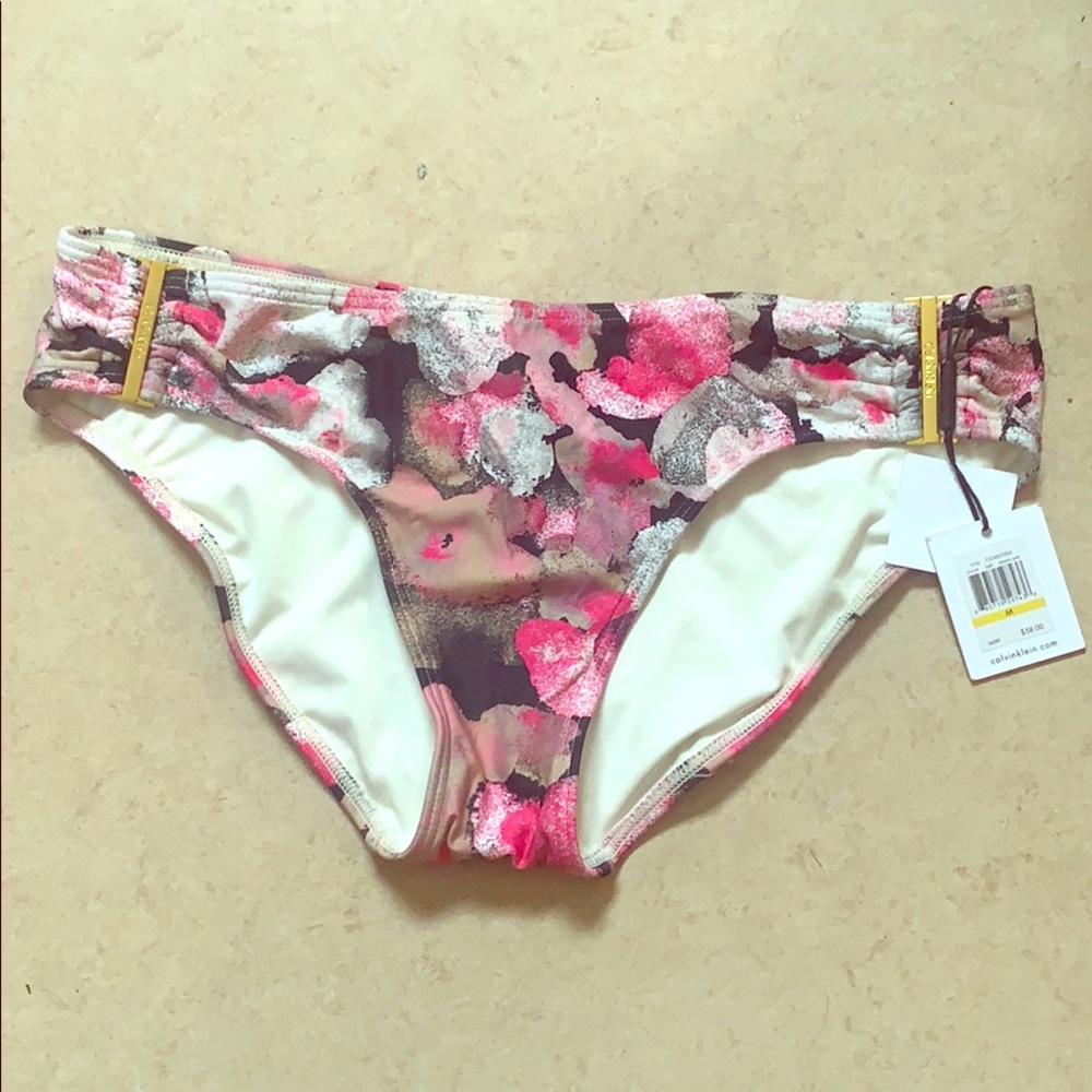 Bikini bottoms